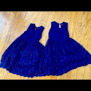 Navy lace dress. Size small 6/7.